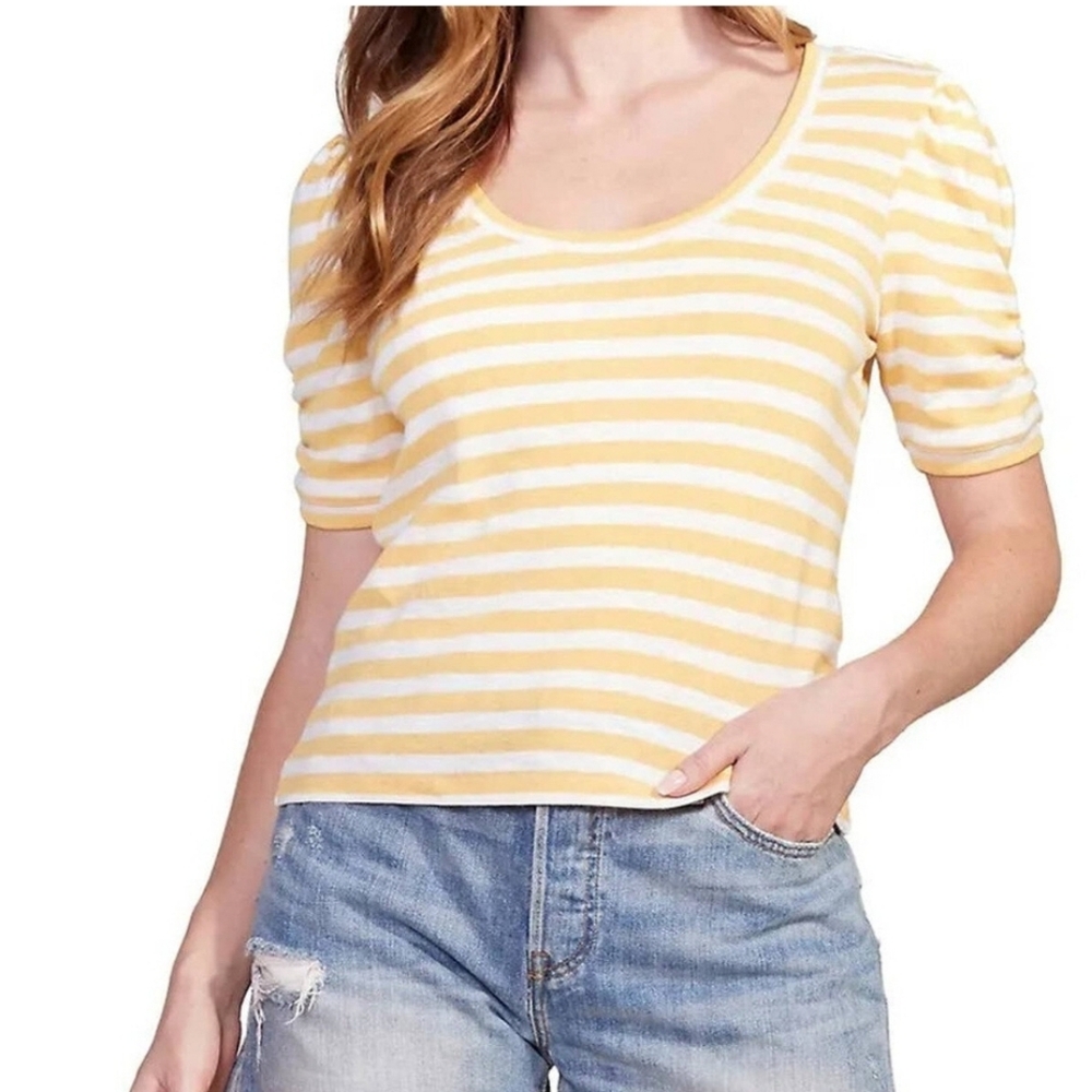 BB Dakota Plot Twist Puff Sleeve Top small women's yellow white knit shortsleeve